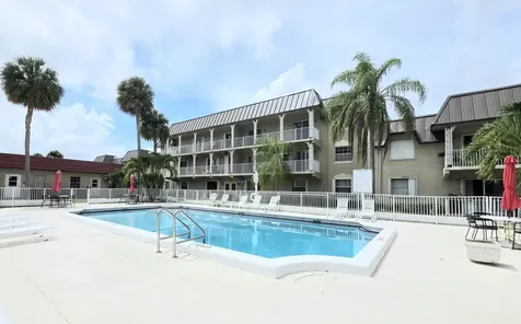 495 SE 8th Street Deerfield Beach FL 33441