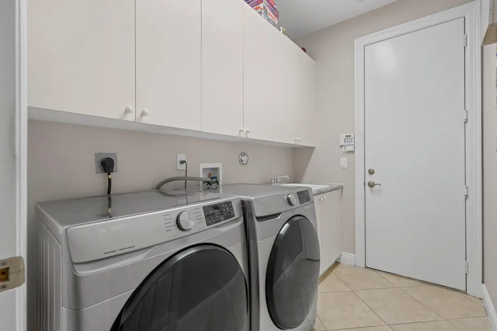 10812 Castle Oak Drive Boynton Beach FL 33473