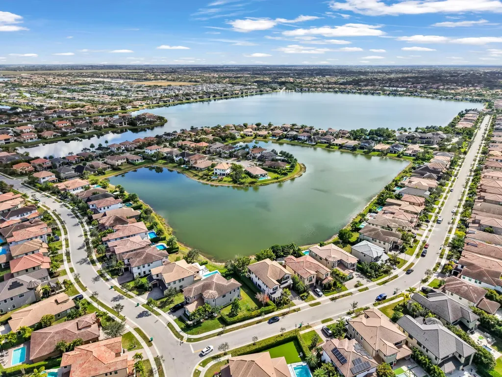 9040 W Watercrest Circle Circle W Parkland FL 33076