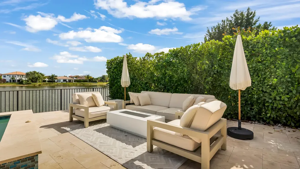 9040 W Watercrest Circle Circle W Parkland FL 33076