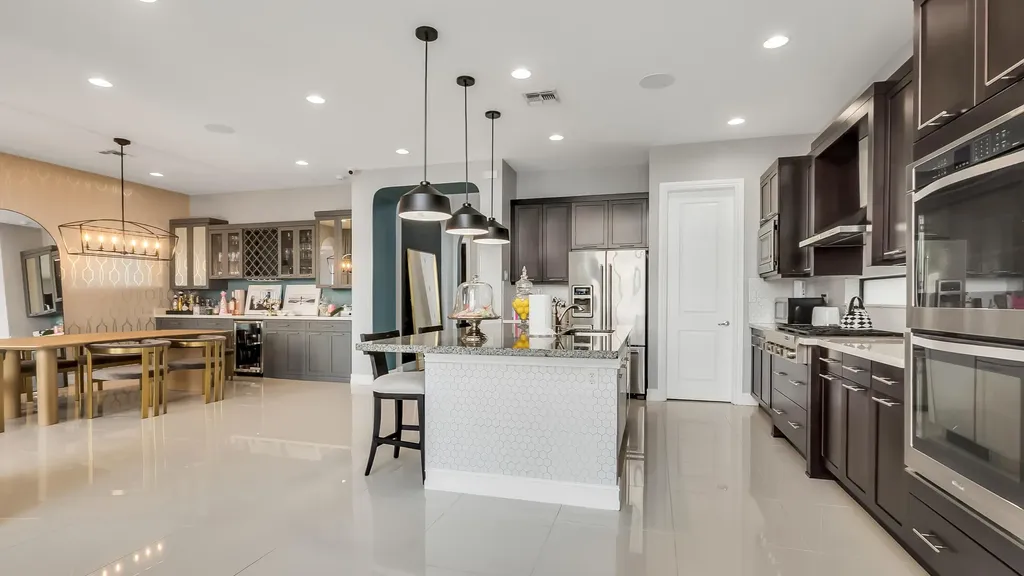 9040 W Watercrest Circle Circle W Parkland FL 33076