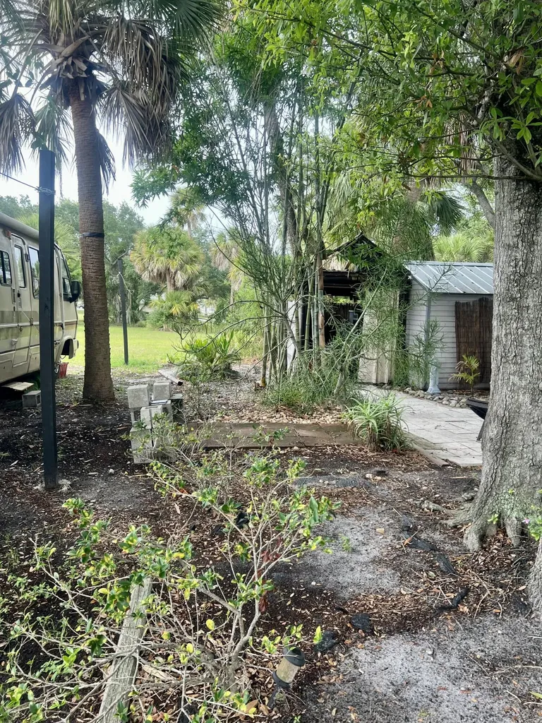 208 Avenue E Fort Pierce FL 34950