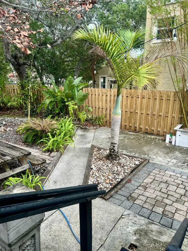 208 Avenue E Fort Pierce FL 34950
