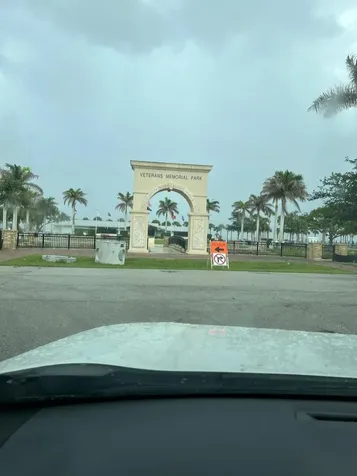 208 E Avenue Fort Pierce FL 34950
