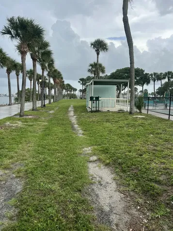 208 Avenue E Fort Pierce FL 34950