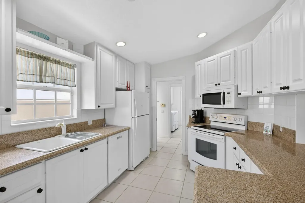 8154 Montserrat Place Wellington FL 33414