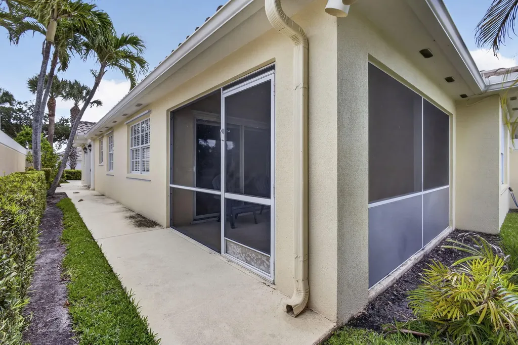 8154 Montserrat Place Wellington FL 33414