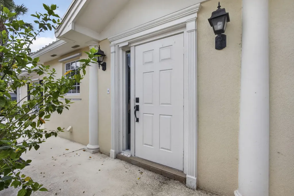8154 Montserrat Place Wellington FL 33414