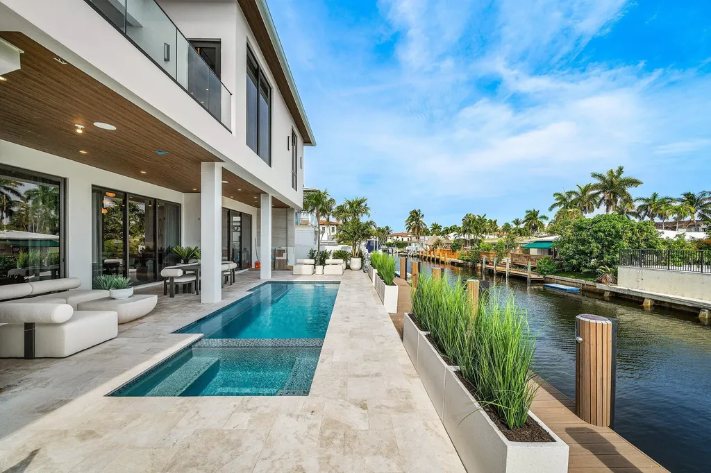 748 NE 72nd Street Boca Raton FL 33487