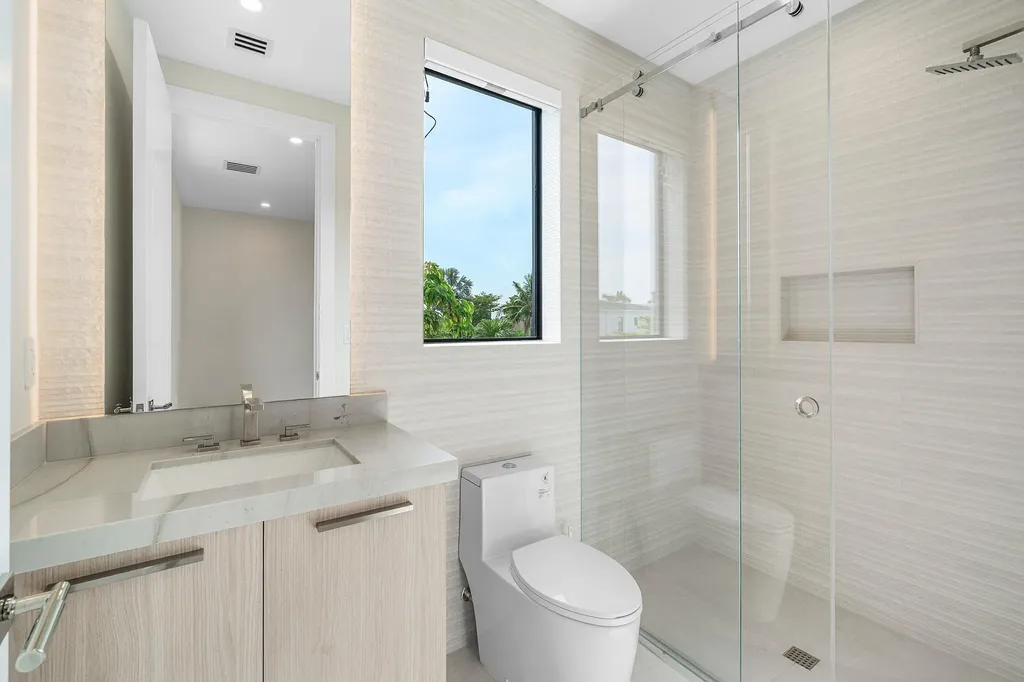 748 NE 72nd Street Boca Raton FL 33487