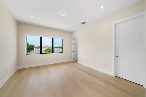 748 NE 72nd Street Boca Raton FL 33487