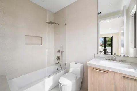 748 NE 72nd Street Boca Raton FL 33487