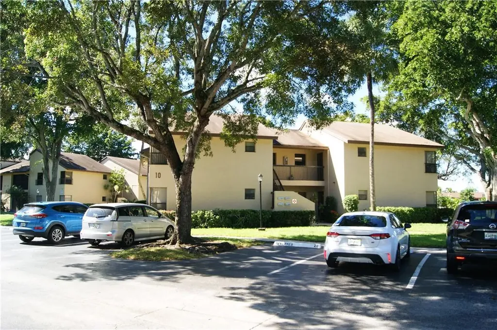 3781 Cocoplum Circle Coconut Creek FL 33063