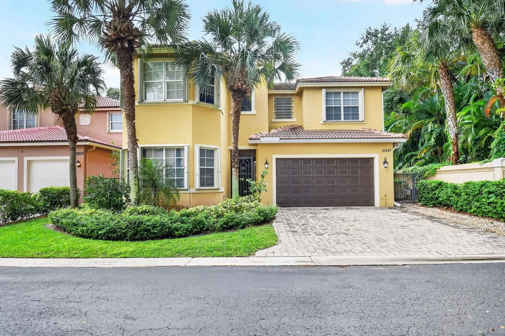 10247 Isle Wynd Court Boynton Beach FL 33437