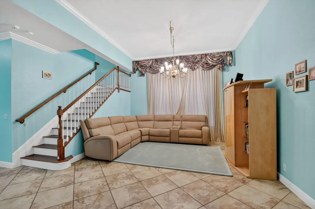 10247 Isle Wynd Court Boynton Beach FL 33437