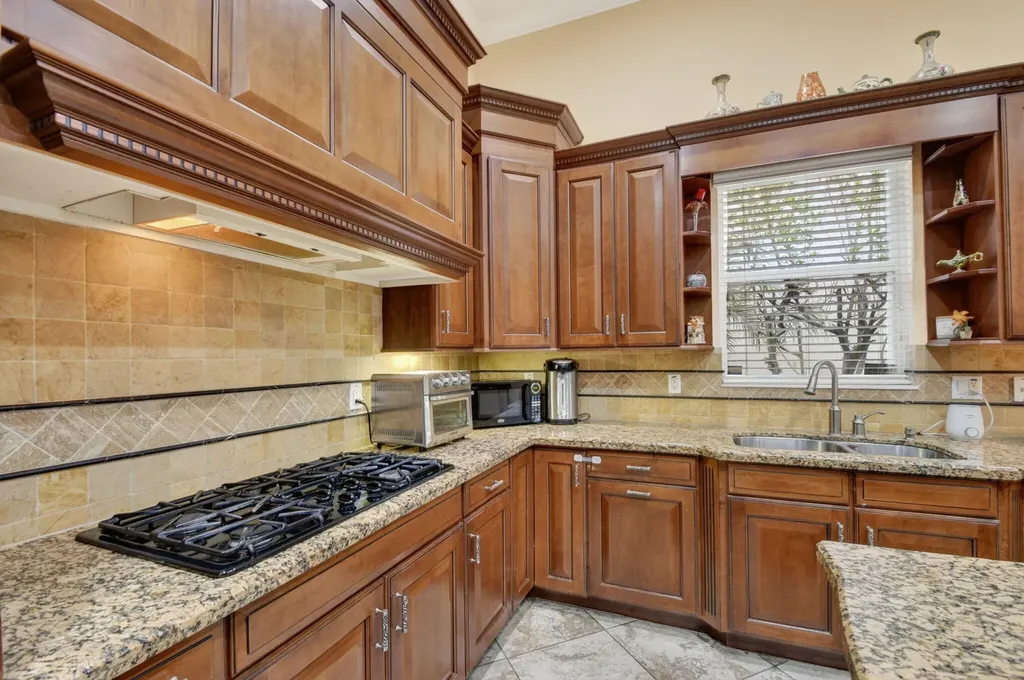 10247 Isle Wynd Court Boynton Beach FL 33437