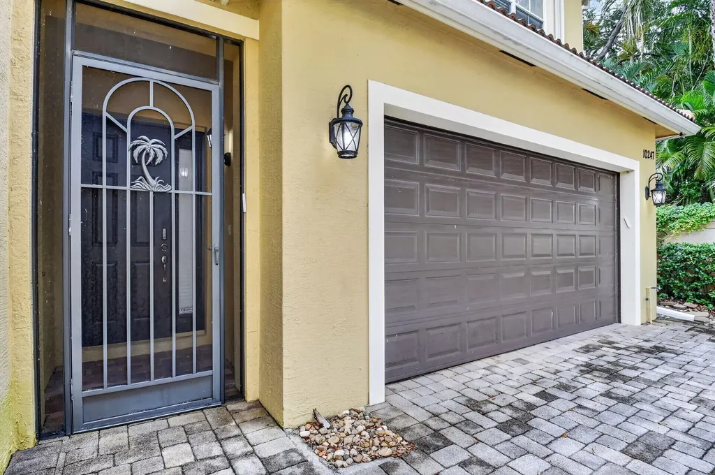 10247 Isle Wynd Court Boynton Beach FL 33437
