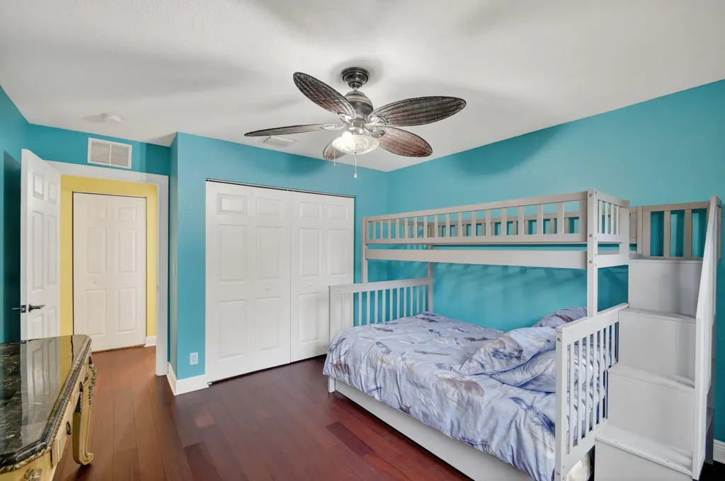 10247 Isle Wynd Court Boynton Beach FL 33437