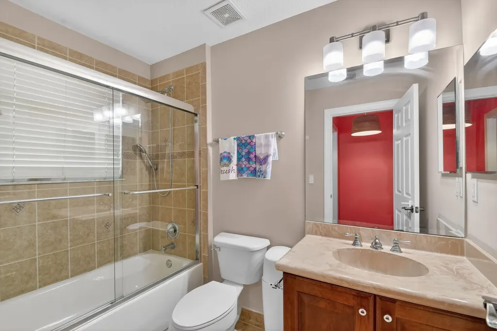 10247 Isle Wynd Court Boynton Beach FL 33437