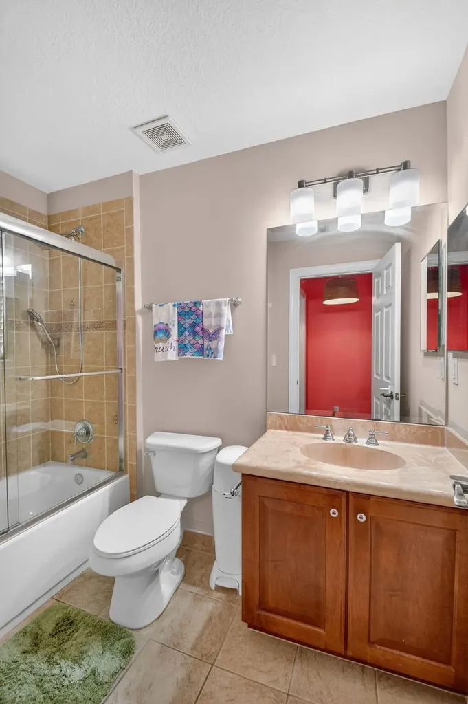 10247 Isle Wynd Court Boynton Beach FL 33437