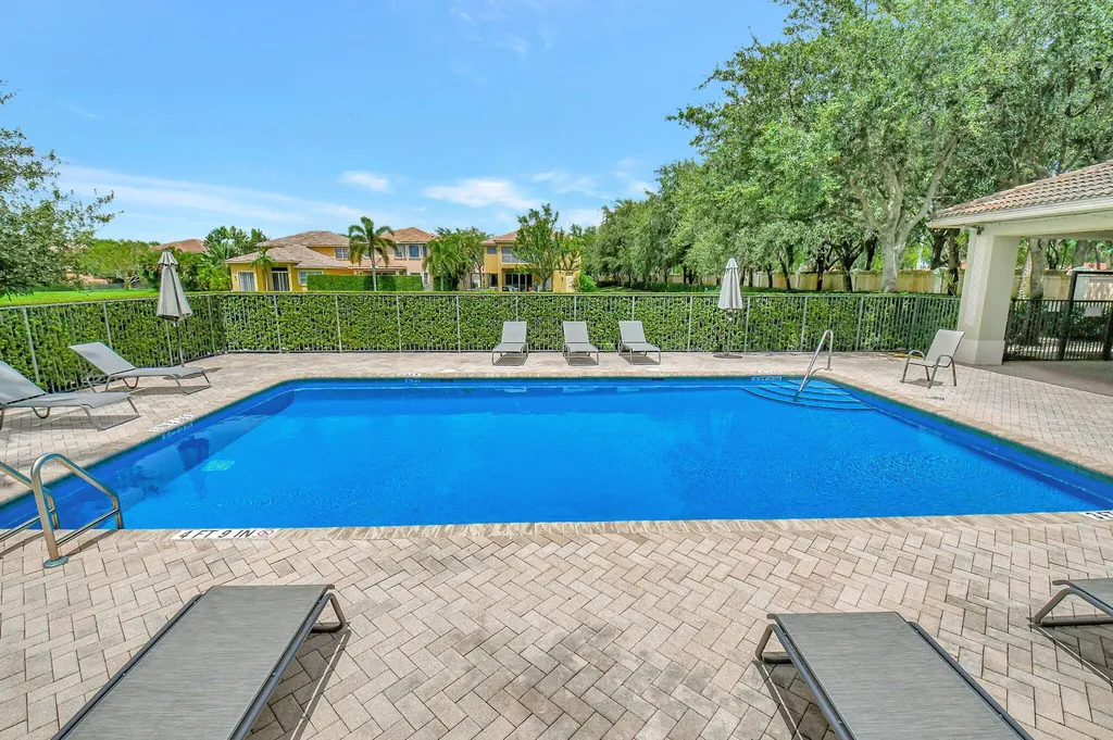 10247 Isle Wynd Court Boynton Beach FL 33437