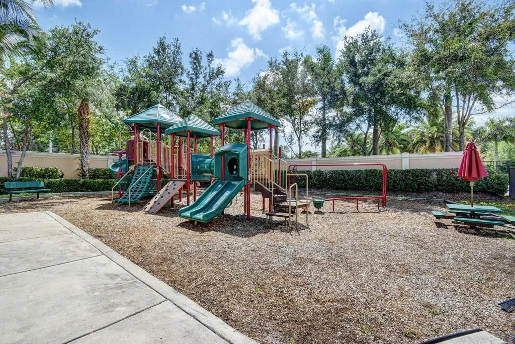 10247 Isle Wynd Court Boynton Beach FL 33437