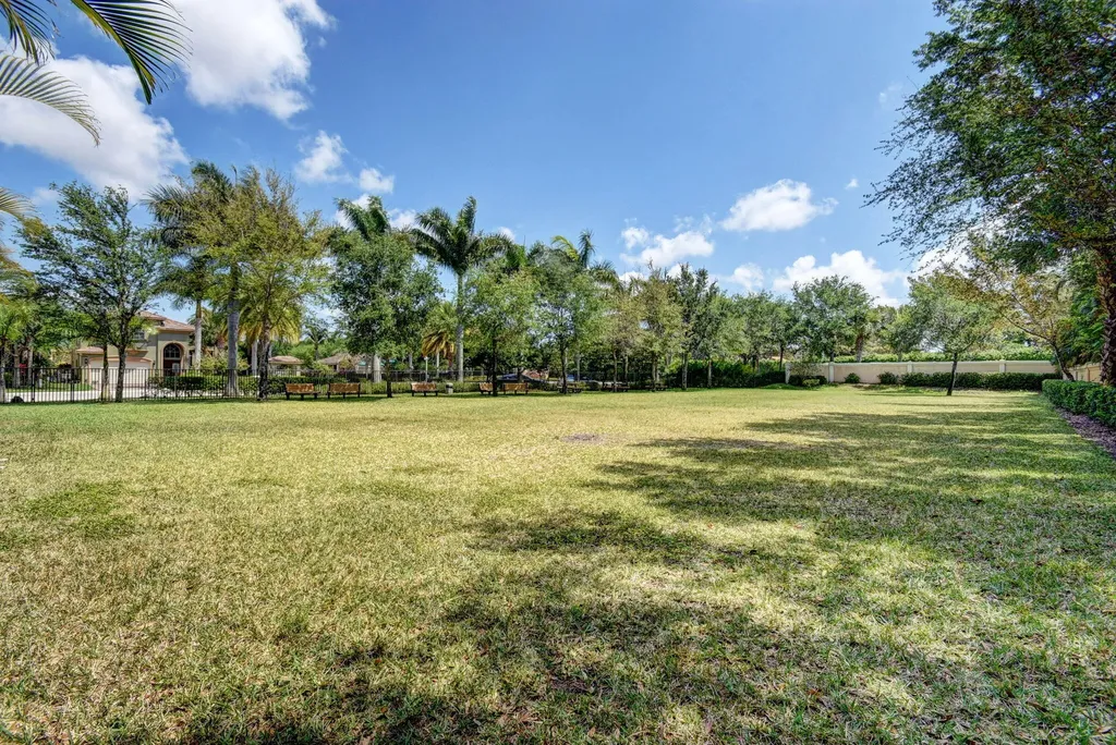 10247 Isle Wynd Court Boynton Beach FL 33437