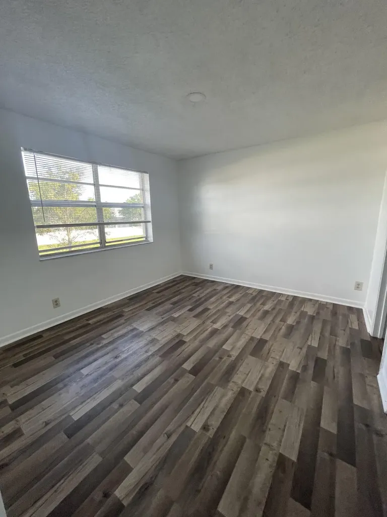 10092 Twin Lakes Drive Coral Springs FL 33071