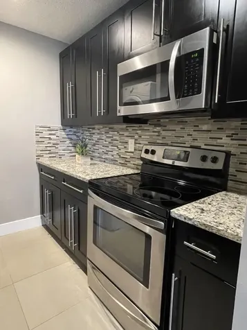 10092 Twin Lakes Drive Coral Springs FL 33071