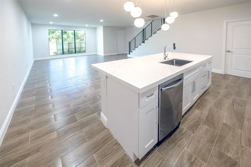 333 NW 41st Street Oakland Park FL 33309