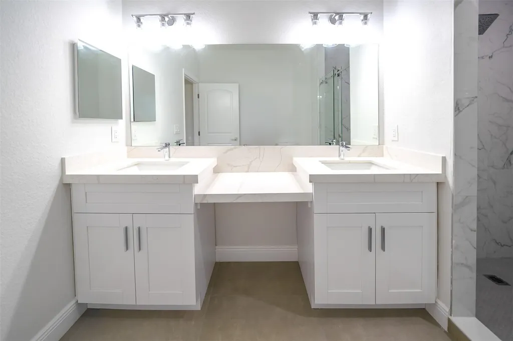 333 NW 41st Street Oakland Park FL 33309