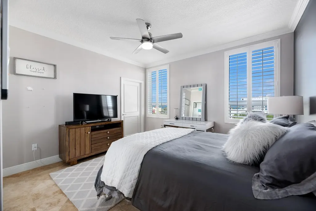 3055 Harbor Drive Fort Lauderdale FL 33316