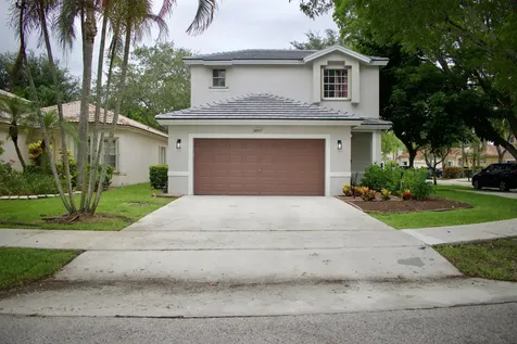 4907 Pelican Manor Coconut Creek FL 33073