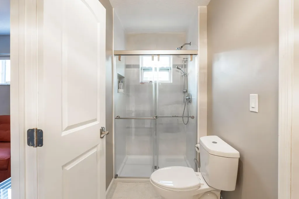 2141 N 56th Avenue Hollywood FL 33021