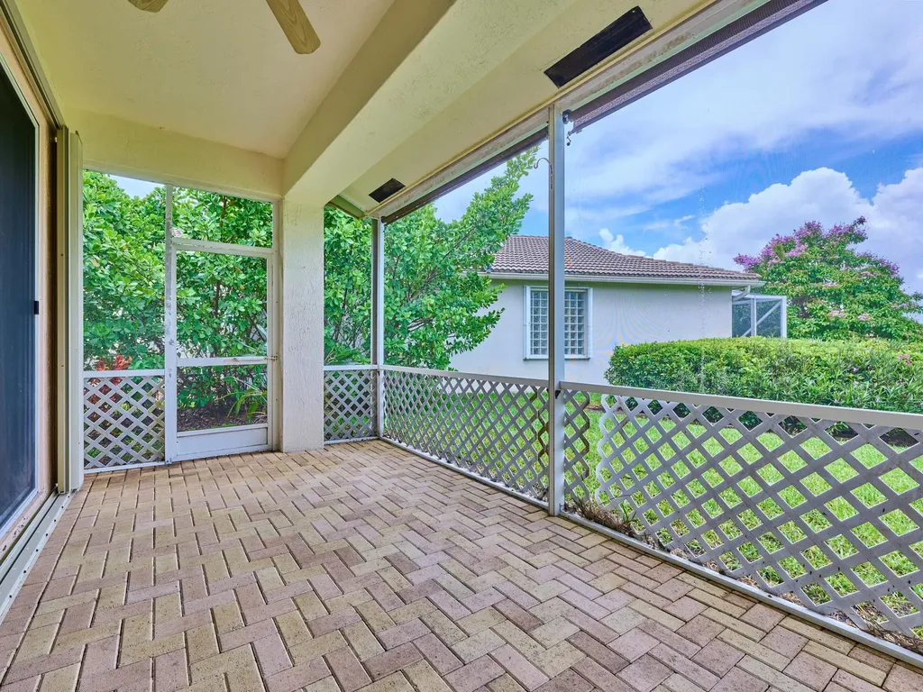 2649 Clipper Circle West Palm Beach FL 33411