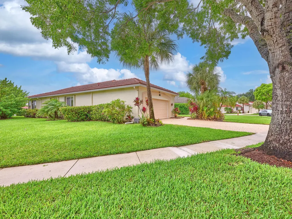 2649 Clipper Circle West Palm Beach FL 33411