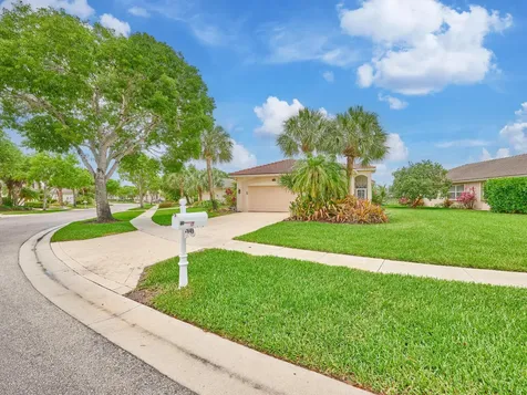 2649 Clipper Circle West Palm Beach FL 33411