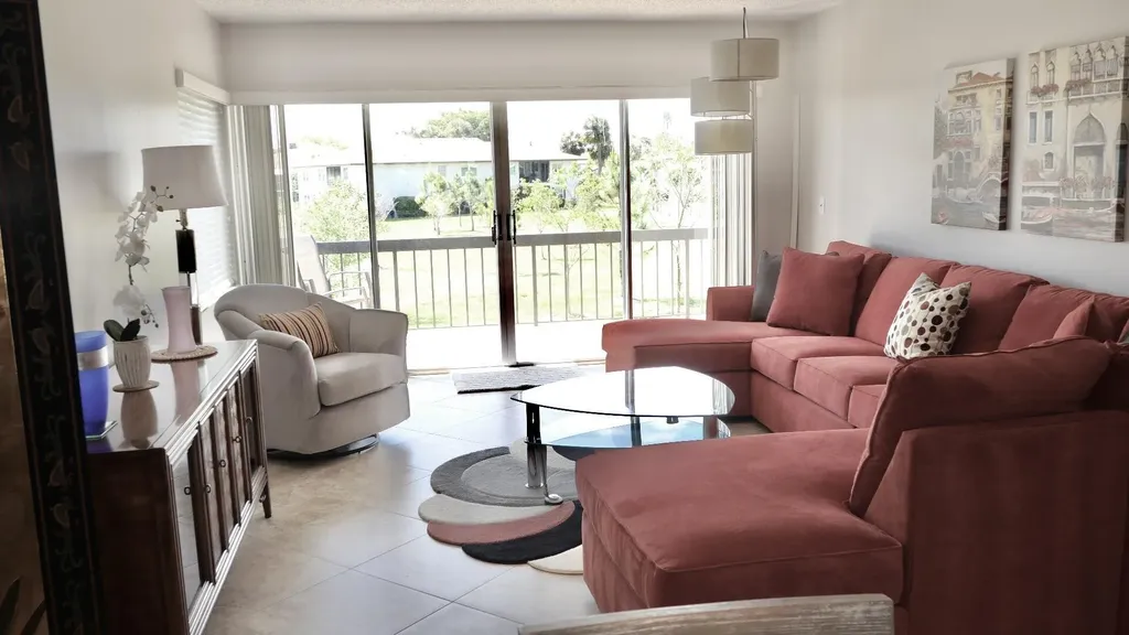 13817 Royal Palm Court Delray Beach FL 33484