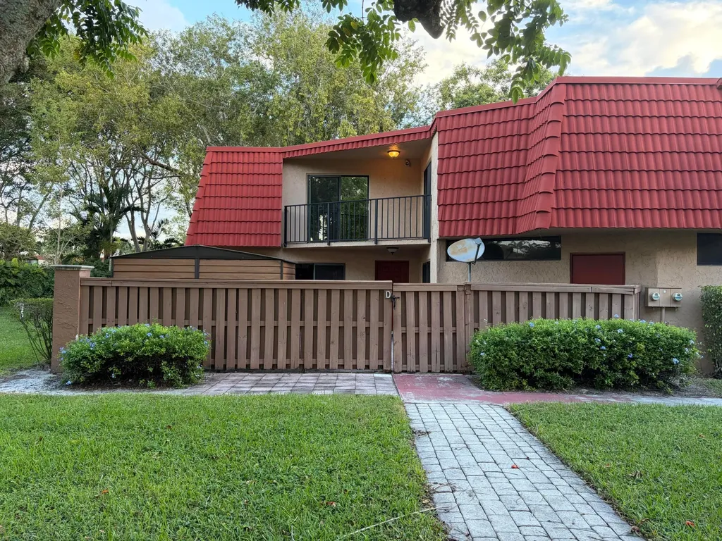 8165 Severn Drive Boca Raton FL 33433