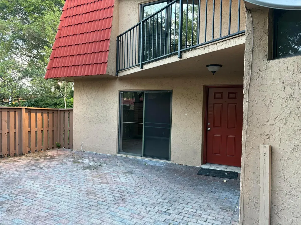 8165 Severn Drive Boca Raton FL 33433