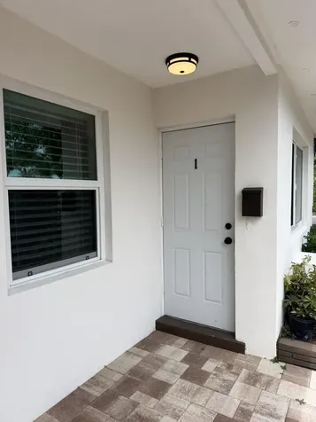 909 NE 10th Avenue Pompano Beach FL 33060