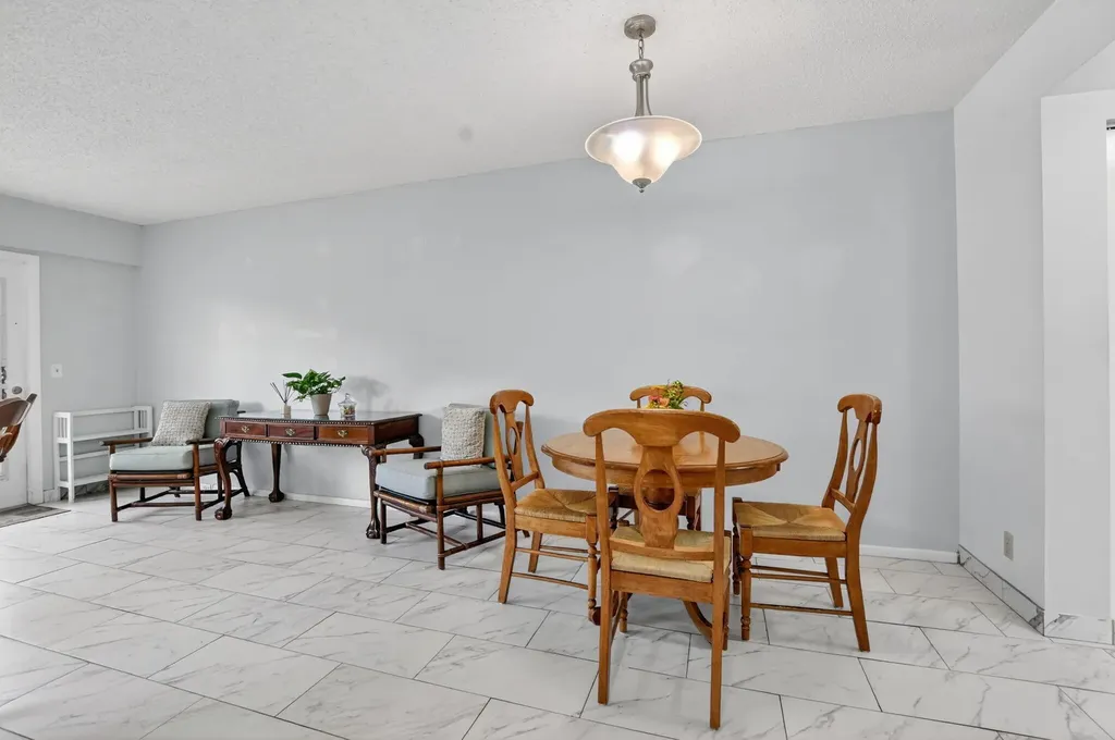 415 Mansfield Boca Raton FL 33434