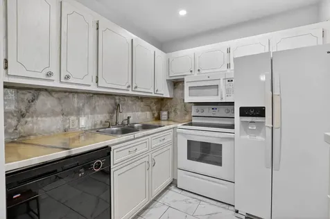 415 Mansfield Boca Raton FL 33434