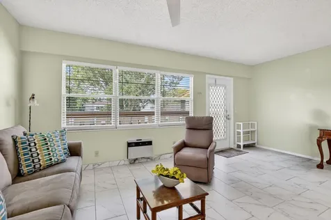 415 Mansfield Boca Raton FL 33434
