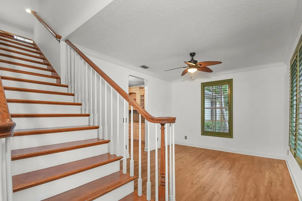 2 Castle Hill Way Sewalls Point FL 34996