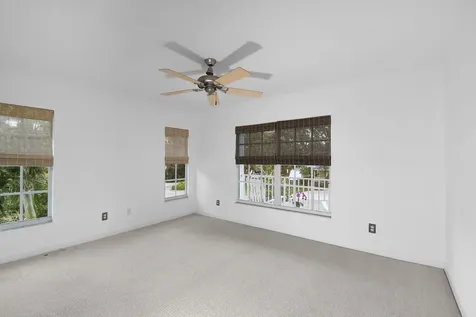 2 Castle Hill Way Sewalls Point FL 34996