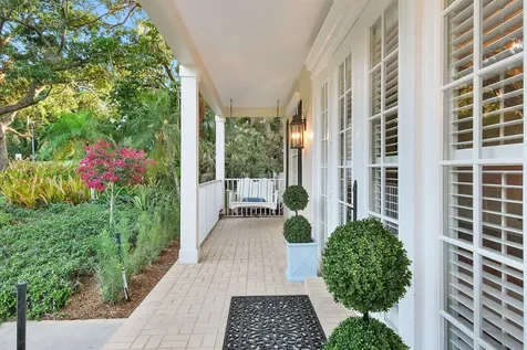 2 Castle Hill Way Sewalls Point FL 34996