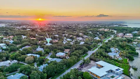 2 Castle Hill Way Sewalls Point FL 34996