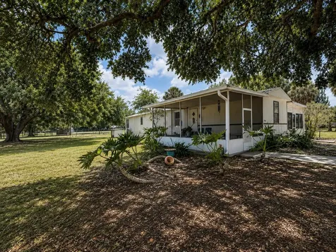 482 Palmetto Avenue Palmdale FL 33935