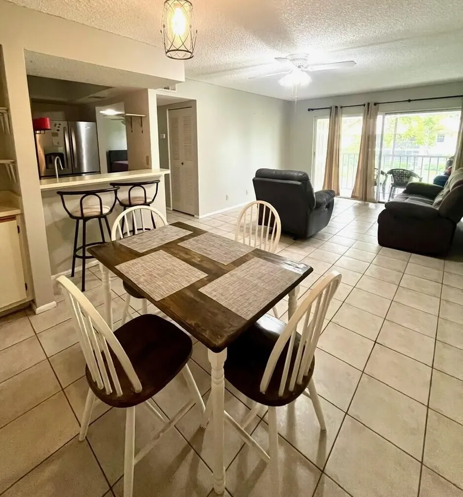 1537 SE Royal Green Circle Port St Lucie FL 34952